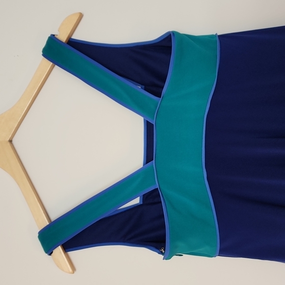 Laundry by Shelli Segal - Picture 8 of 12